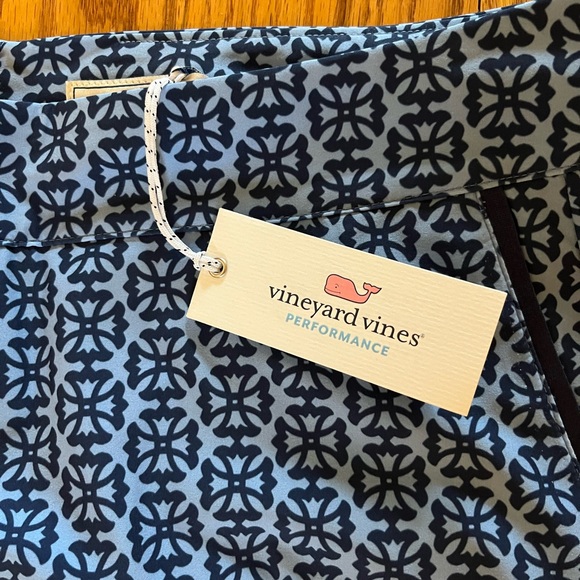 NWT Vineyard Vines brand skirt, navy and light blue print. Size 14 - Picture 3 of 4